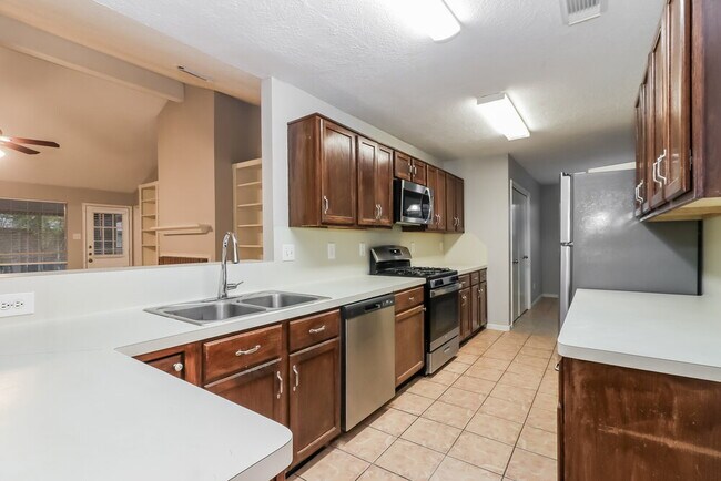 Building Photo - 22527 Guston Hall Ln