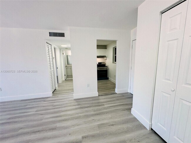 Building Photo - 6095 W 18th Ave