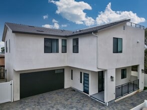 Building Photo - Burton