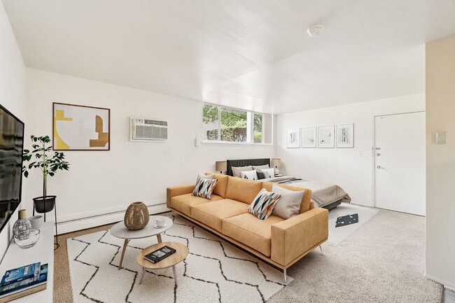 Interior Photo - Medical Center Court