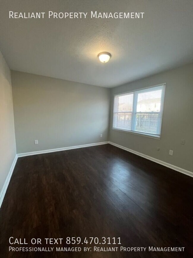 Building Photo - 120 Wichita Dr