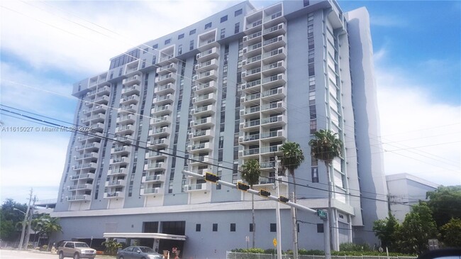 Building Photo - 13499 Biscayne Blvd