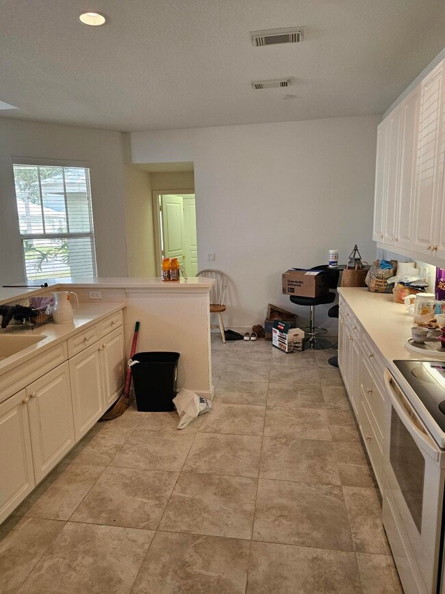 Building Photo - 10451 SW Academic Way