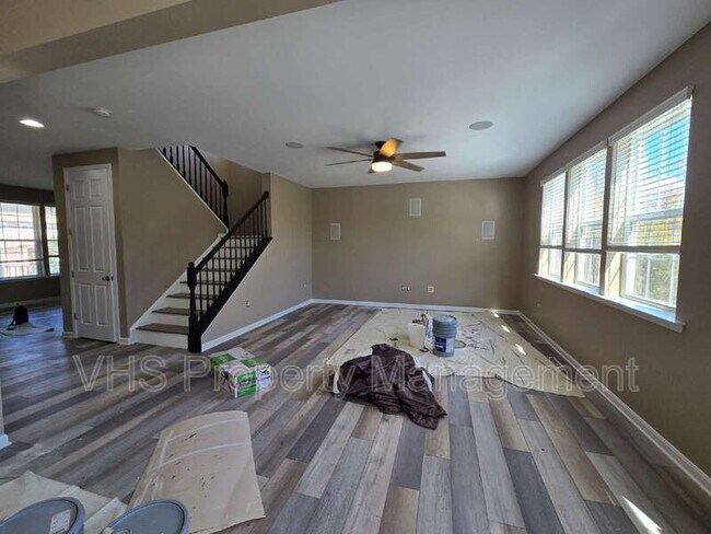 Building Photo - 721 Electric Ave