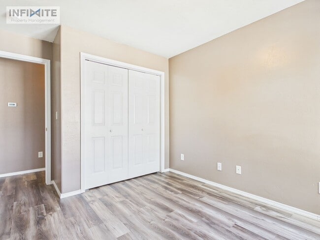 Building Photo - 2 Bedroom | 2 Bathroom Condo Single-Level Lower-Level Living