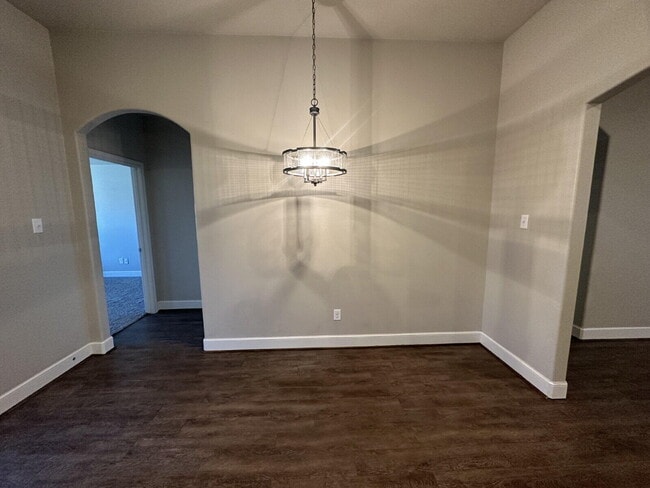 Building Photo - 11211 Athens Ave