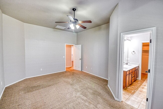 Building Photo - Beautiful three bedroom home with in-ground storm shelter!