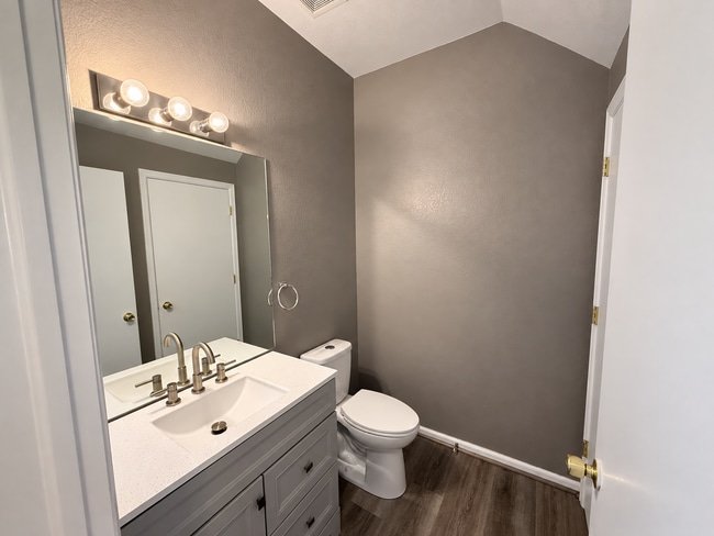 Building Photo - 5910 Chorus Heights