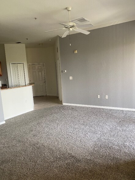 Building Photo - 8397-8338 38th St Cir E