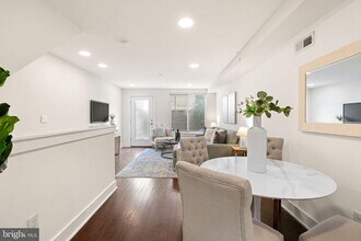 Building Photo - 1315 N 25th St