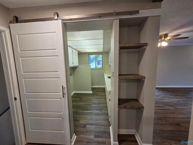 Building Photo - 1209 Governors Dr SE