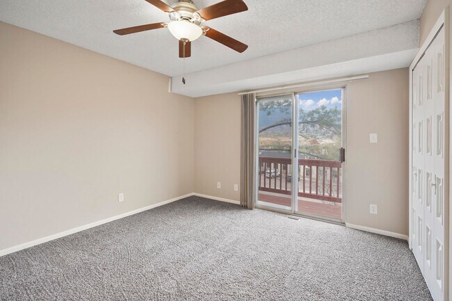 Building Photo - 608 Crown Ridge Dr