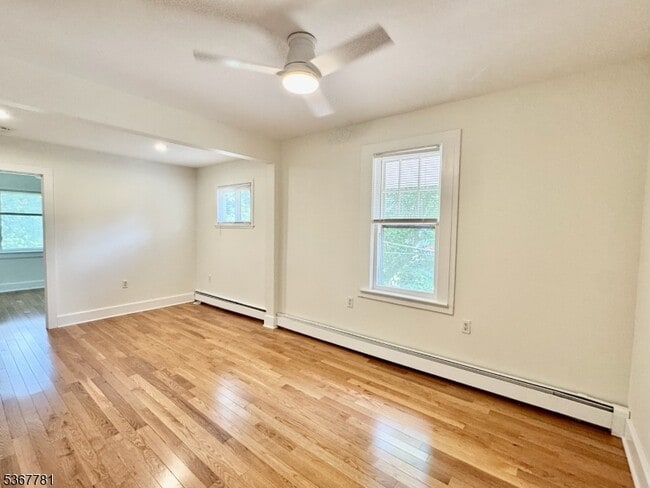 Building Photo - 140 Montclair Ave