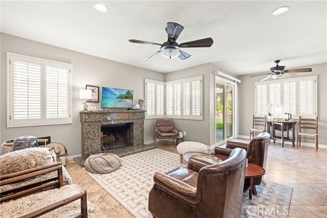 Building Photo - 6933 Stanislaus Pl