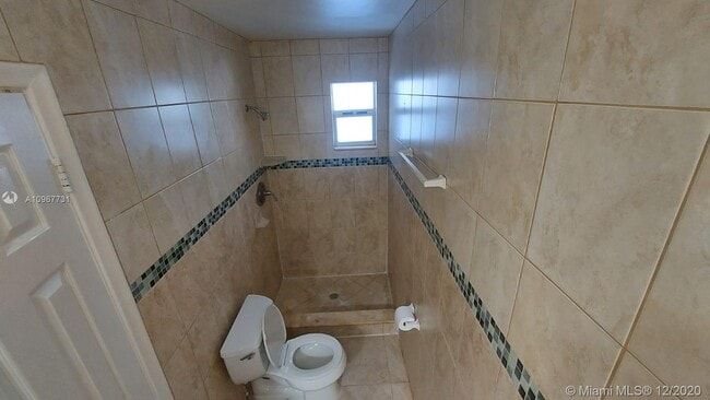 Building Photo - 8360 NW 25th Ct