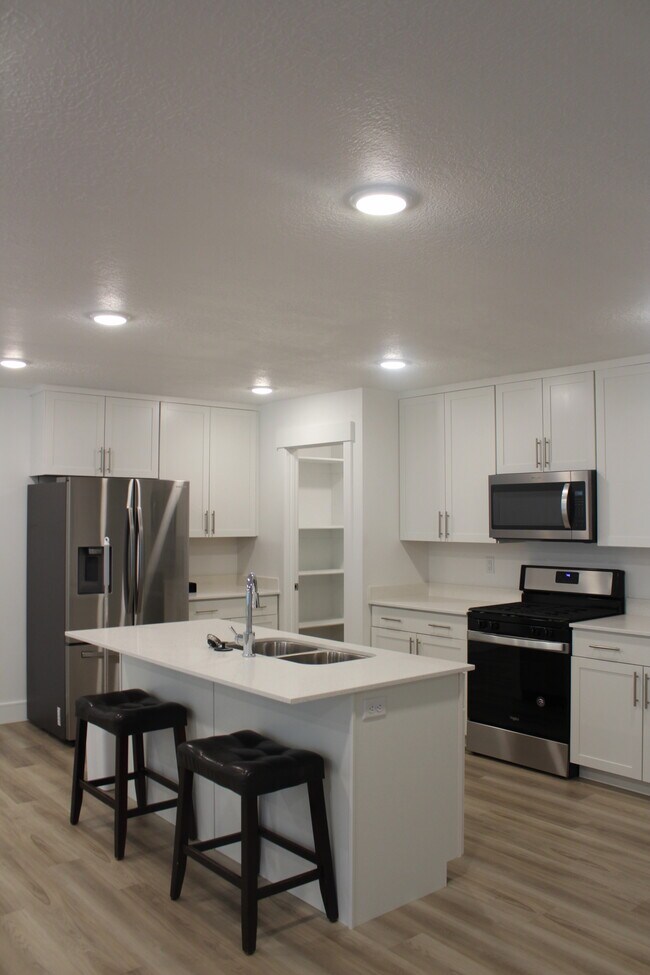 Building Photo - 3066 N Indigo Lp