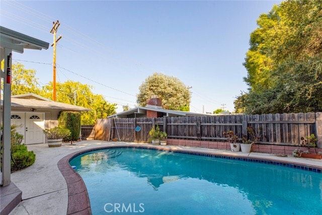 Building Photo - 3585 El Lado Dr