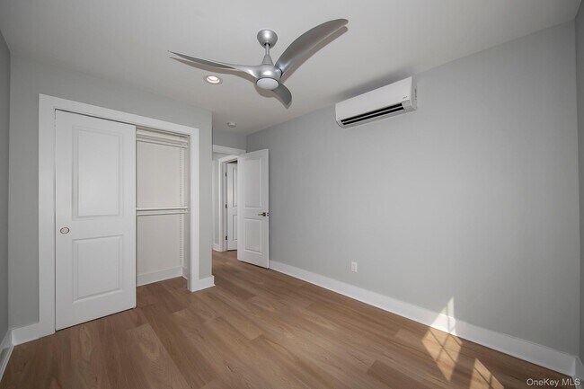 Building Photo - 1 Wallace Ct