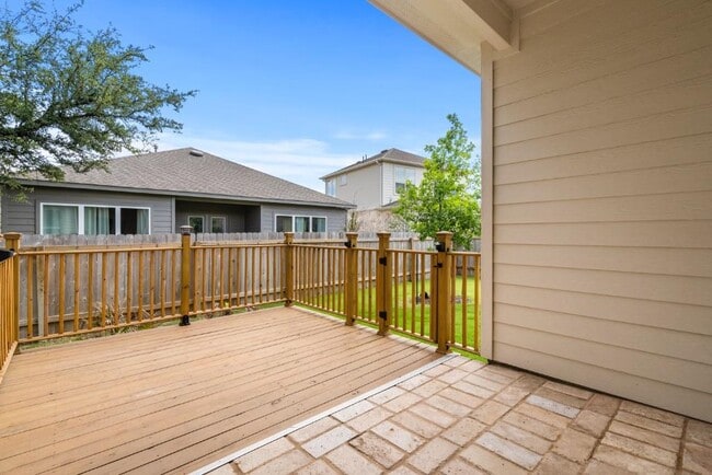 Building Photo - 3805 Wales Ct