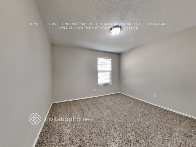 Building Photo - 1717 Gayla Creek Dr