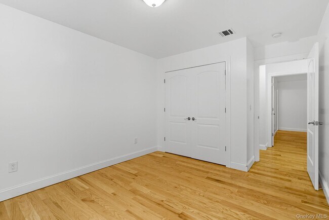 Building Photo - 171 Frederic St