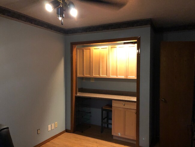 Building Photo - 10336 NE 201st Pl