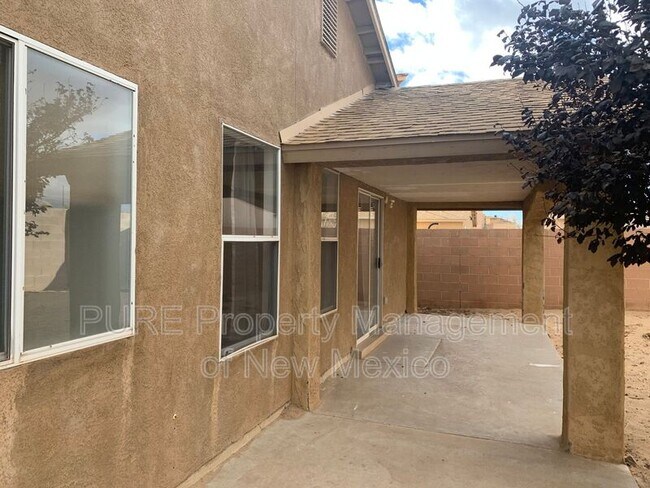 Building Photo - 915 Blackbird Dr SW