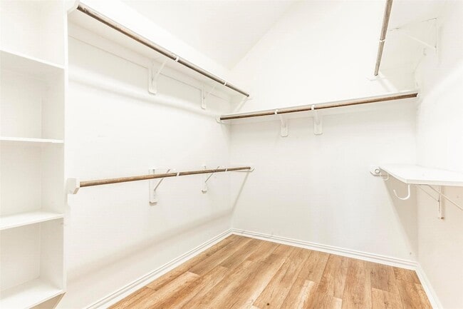 Building Photo - 3094 Camden Park Ln