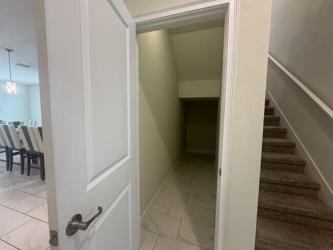 Building Photo - 1564 Tempo Ln