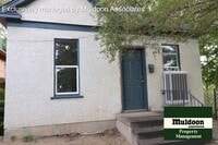 Building Photo - Recently updated 2 bed 1 bath 1.5 story home!