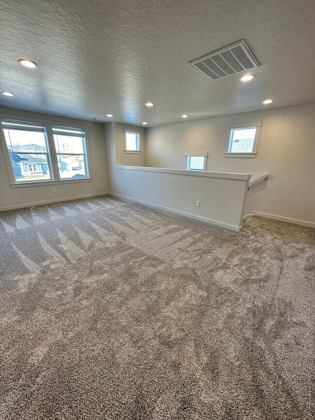 Building Photo - 10469 W Royal Fern Ct