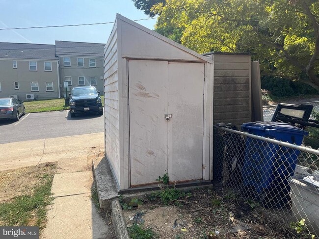 Building Photo - 210 Cherrydell Rd