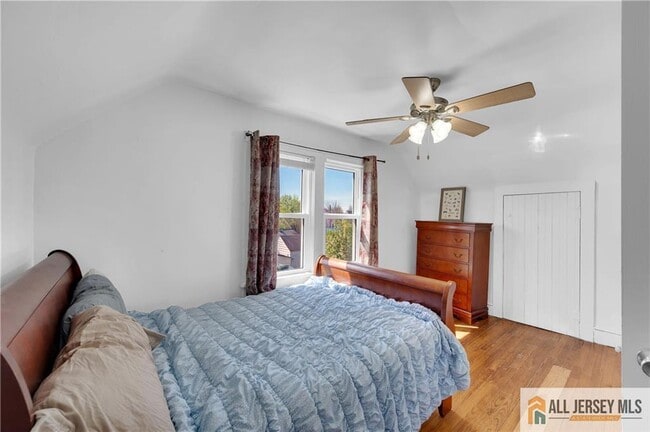 Building Photo - 14 Albourne St