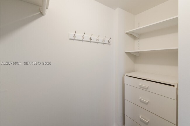 Building Photo - 20500 W Country Club Dr