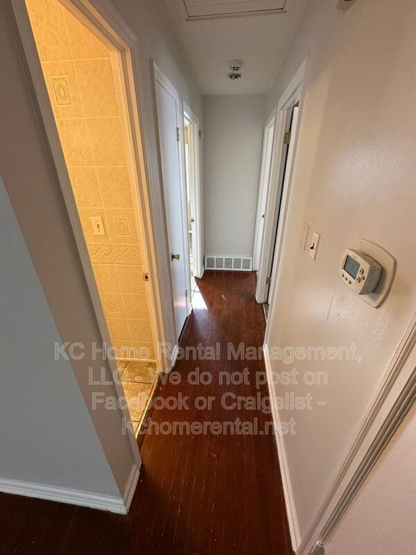 Building Photo - 7801 Ozark Rd