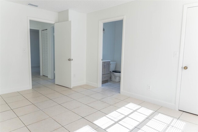 Building Photo - 11680 NW 39th St