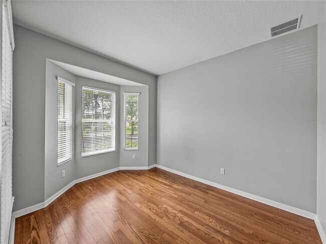 Building Photo - 6222 Hadley Commons Dr