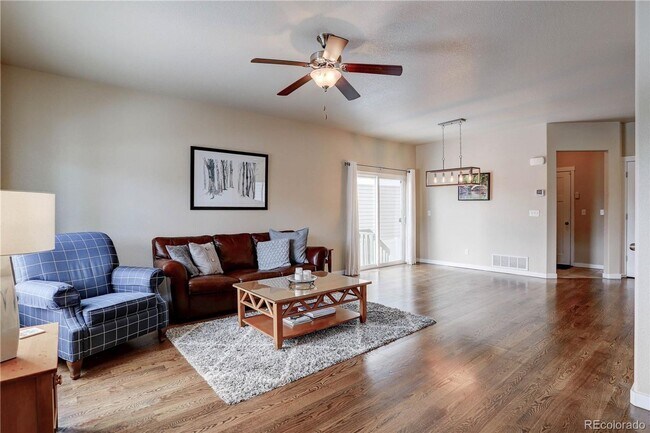 Building Photo - Beautiful 3 Bedroom 3 Bath Home Available for Rent!