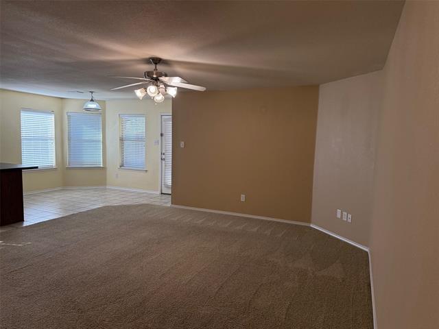 Building Photo - 9928 Southgate Dr