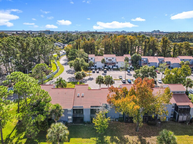 Building Photo - 4711 Capri Plz