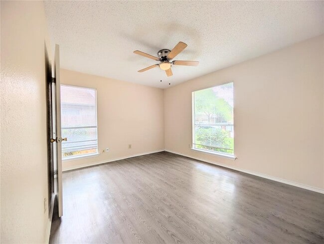 Building Photo - 2018 Redwing Way