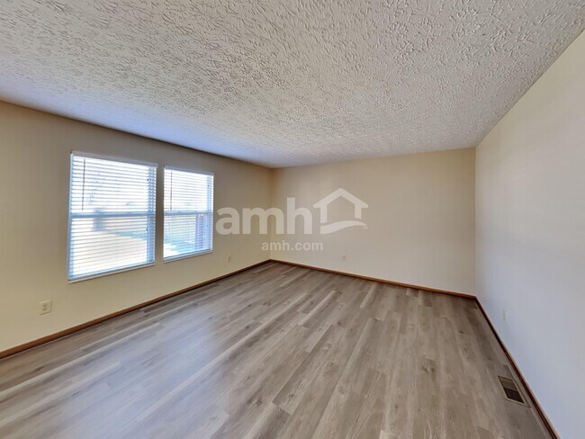 Building Photo - 5486 Avonhurst Ct