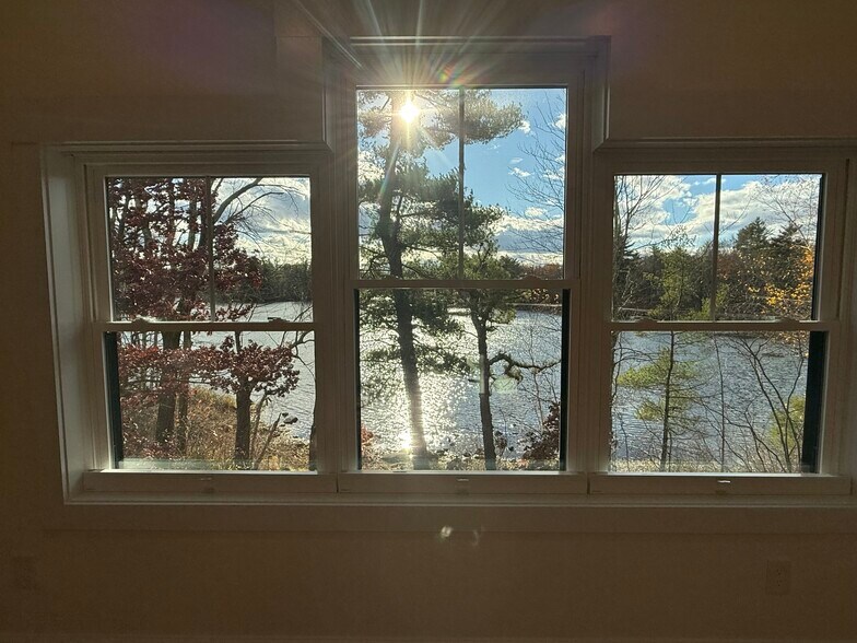 Building Photo - 14 Big Rock Ln