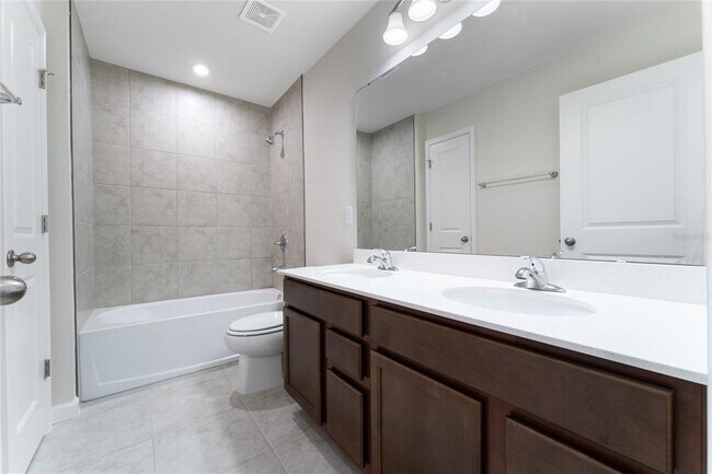 Building Photo - 1178 Cascade Dr