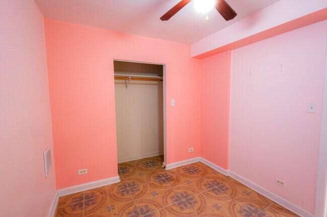 Building Photo - 7250 S King Dr