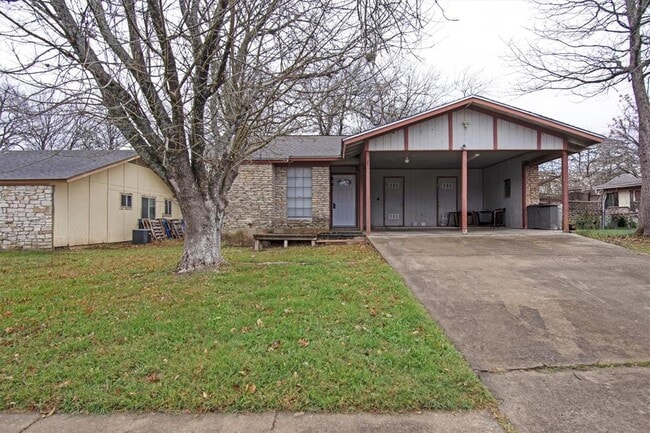 Building Photo - 6305 Emerald Forest Dr