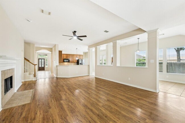 Building Photo - 1309 Bayport Ln