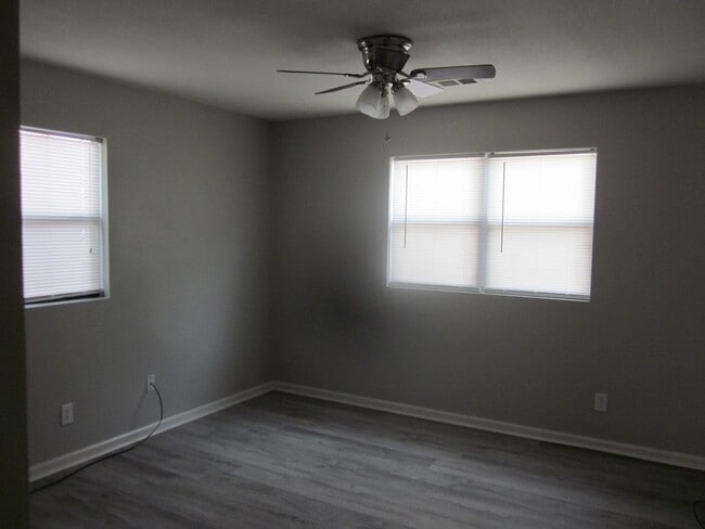 Building Photo - 1616 Currie Ln
