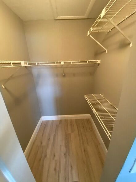 Building Photo - 1239 SW 46th Ave