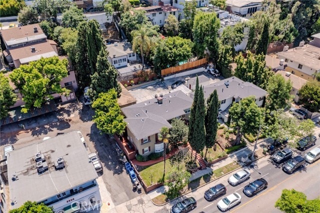 Building Photo - 3314 Barham Blvd